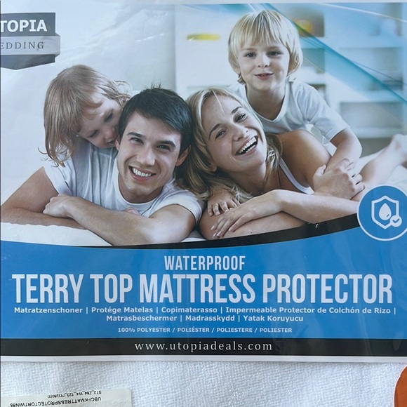 Utopia Bedding White Terry Mattress Protector - Picture 3 of 10